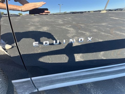 Used 2023 Chevrolet Equinox LT image 30