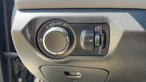 Used 2014 Chevrolet Cruze LS image 12