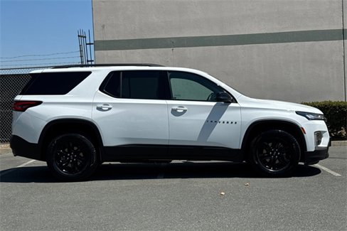 Used 2022 Chevrolet Traverse LS w/ Midnight/Sport Edition image 3