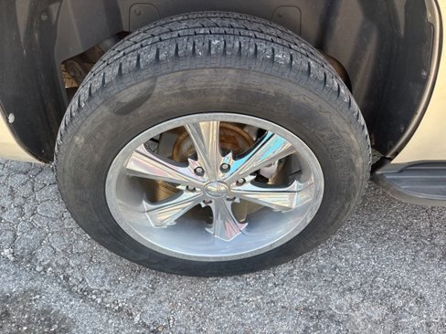 Used 2010 Chevrolet Tahoe LS image 6