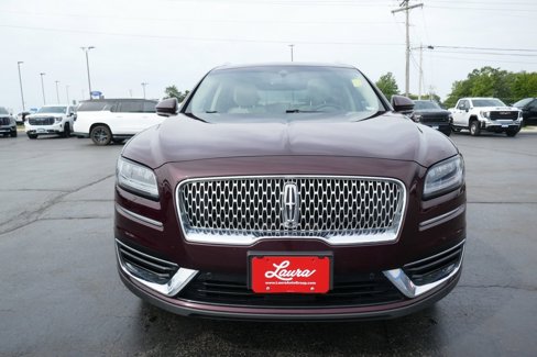 Used 2020 Lincoln Nautilus Reserve w/ Equipment Group 201A image 9