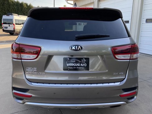 Used 2017 Kia Sorento SX image 6