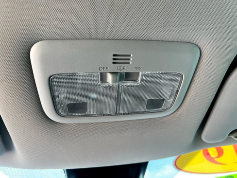 Used 2019 Toyota Corolla LE image 32