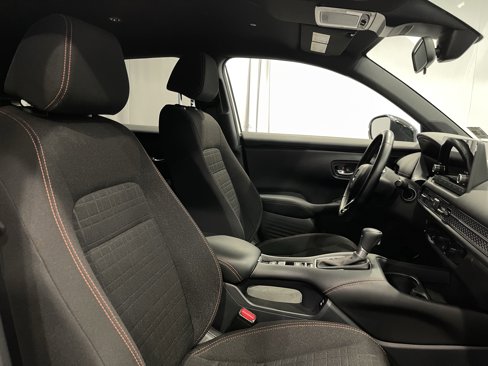 Used 2025 Honda HR-V Sport image 16