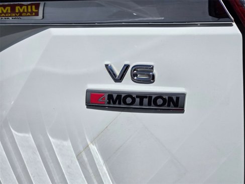 Used 2018 Volkswagen Atlas SEL Premium image 5