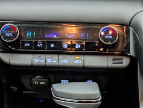 Used 2025 Hyundai Elantra Sport image 29