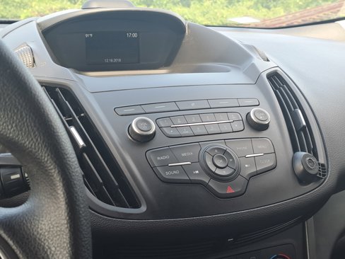 Used 2019 Ford Escape S image 23
