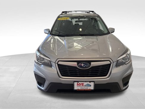 Used 2019 Subaru Forester Premium image 9