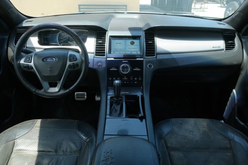 Used 2017 Ford Taurus SHO image 15