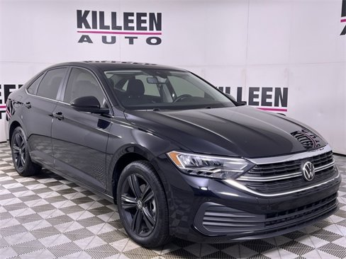 Used 2024 Volkswagen Jetta SE w/ Panoramic Sunroof Package image 9