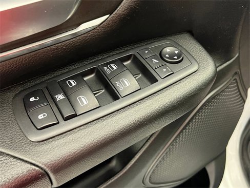 Used 2019 RAM 1500 Big Horn image 13
