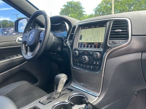 Used 2018 Jeep Grand Cherokee Laredo image 23