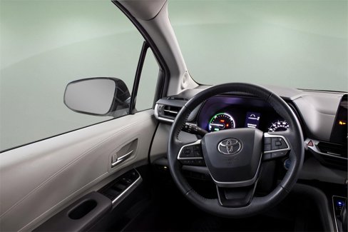 Used 2021 Toyota Sienna XLE image 21