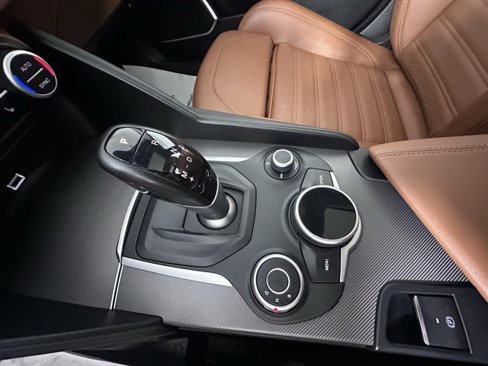 Used 2019 Alfa Romeo Giulia Ti Sport w/ Quick Order Package 22S Sport image 33