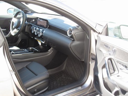 Certified 2025 Mercedes-Benz CLA 250 4MATIC image 18