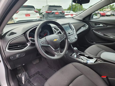 Used 2018 Chevrolet Malibu LS image 15