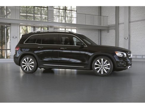 Certified 2022 Mercedes-Benz GLB 250 w/ Premium Package Lite image 15