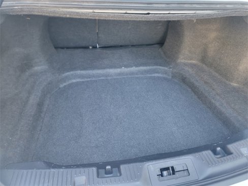Used 2019 Ford Taurus SEL w/ Equipment Group 201A image 16