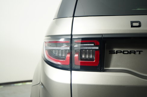Used 2025 Land Rover Discovery Sport Dynamic SE image 13
