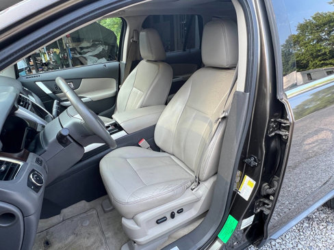 Used 2011 Ford Edge Limited w/ 302A Rapid Spec Order Code image 12