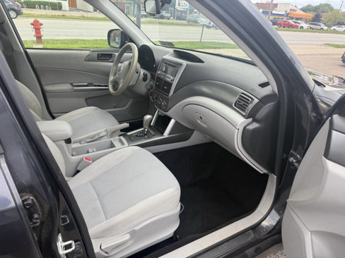 Used 2011 Subaru Forester 2.5X w/ Alloy Wheel Value Pkg image 10