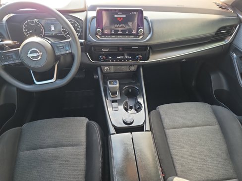 Used 2022 Nissan Rogue SV image 14