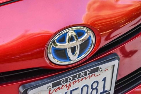 Used 2016 Toyota Prius Four image 9