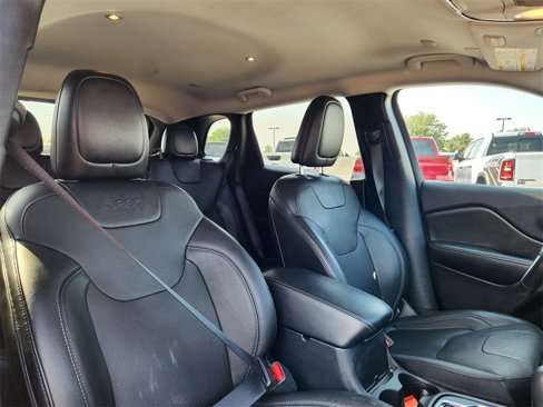Used 2020 Jeep Cherokee Limited image 15