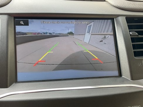 Used 2014 Lincoln MKS w/ Equipment Group 101A image 20