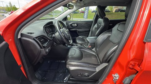 Used 2021 Jeep Cherokee Latitude Plus image 23