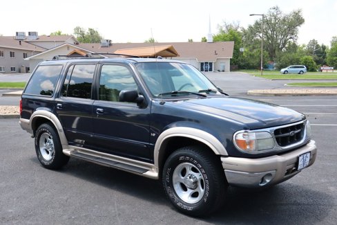 Used 2000 Ford Explorer Eddie Bauer image 2