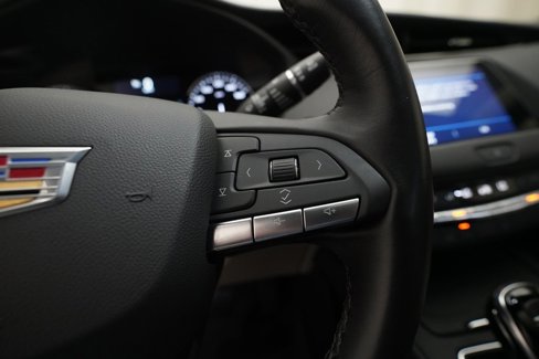 Used 2022 Cadillac XT4 Premium Luxury w/ Enhanced Visibility Package image 19