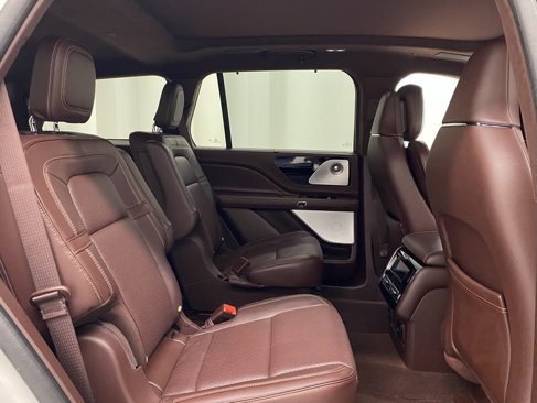 Used 2023 Lincoln Aviator Black Label Grand Touring w/ Class IV Trailer Tow Package image 21