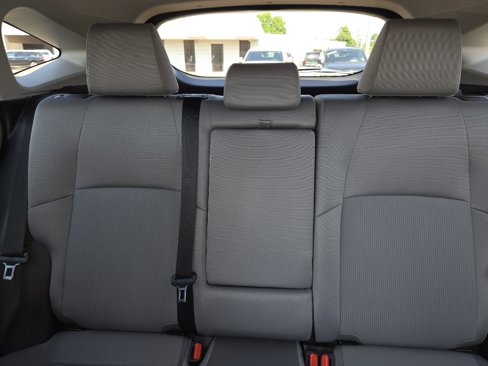 Used 2023 Toyota Venza LE image 15