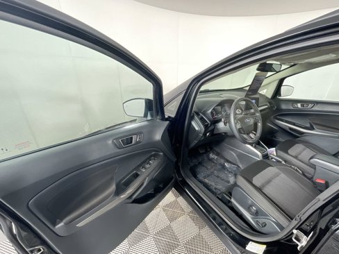 Used 2020 Ford EcoSport SE w/ SE Convenience Package image 13