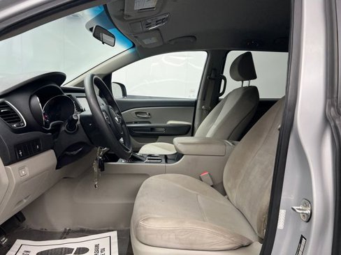 Used 2020 Kia Sedona LX image 21