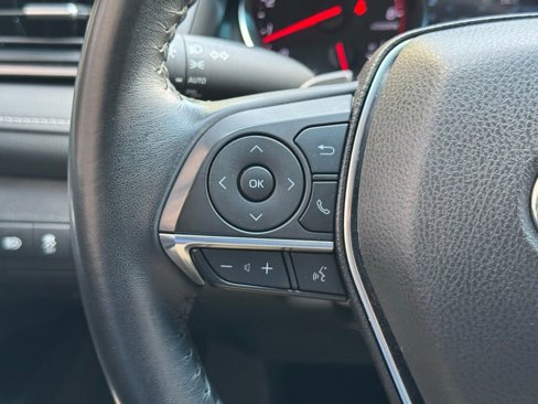 Used 2019 Toyota Camry XSE image 28