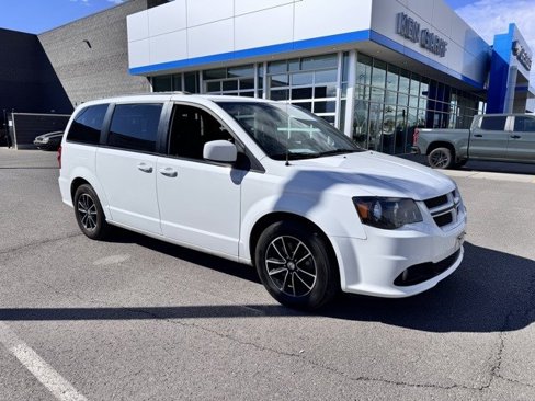 Used 2018 Dodge Grand Caravan GT image 2