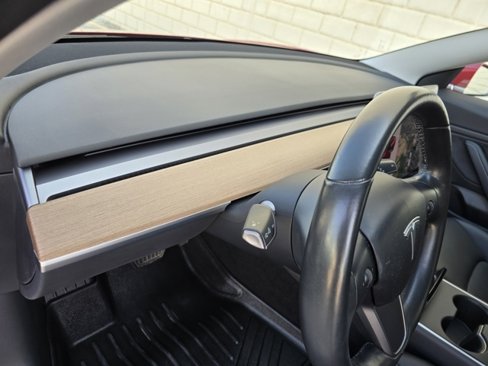 Used 2018 Tesla Model 3 Long Range image 17