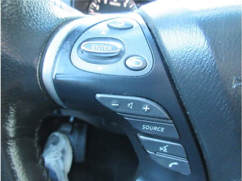 Used 2017 Nissan Pathfinder SL w/ SL Premium Package image 11
