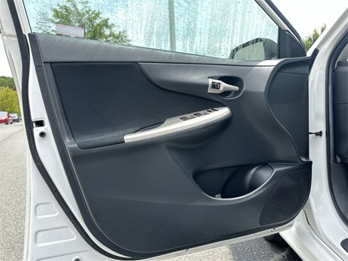 Used 2013 Toyota Corolla S image 13