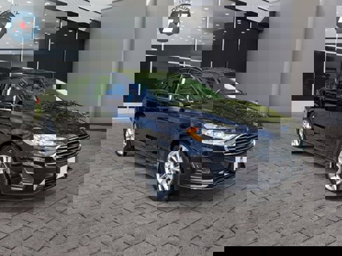 Used 2019 Ford Fusion SE image 7