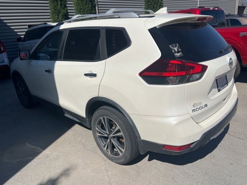 Used 2019 Nissan Rogue SV w/ Premium Package image 5