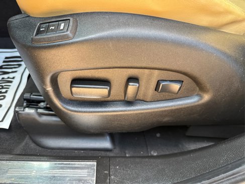 Used 2014 Cadillac SRX Luxury image 19