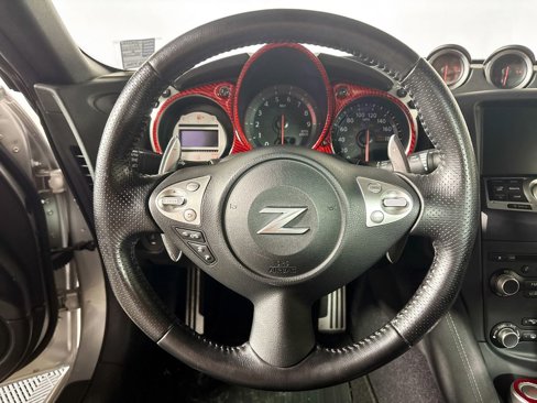 Used 2011 Nissan 370Z Touring w/ Sport Pkg image 13