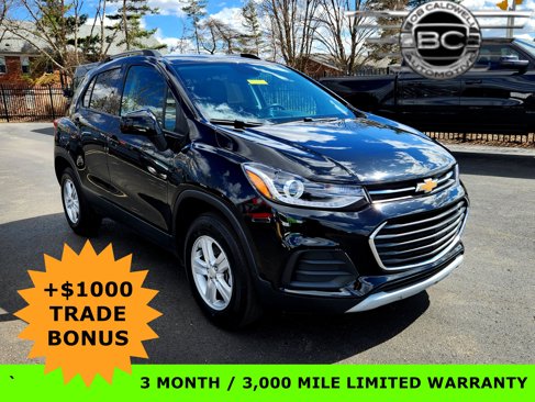 Used 2022 Chevrolet Trax LT w/ LT Convenience Package image 1