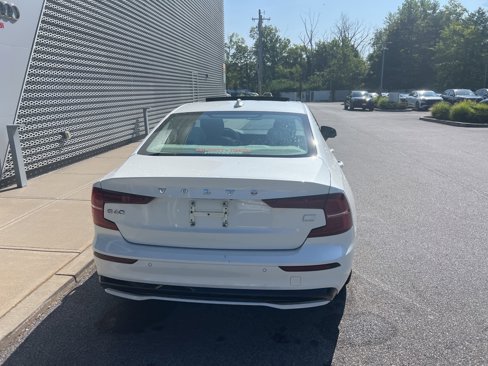 Used 2024 Volvo S60 T8 Plus w/ Climate Package image 31