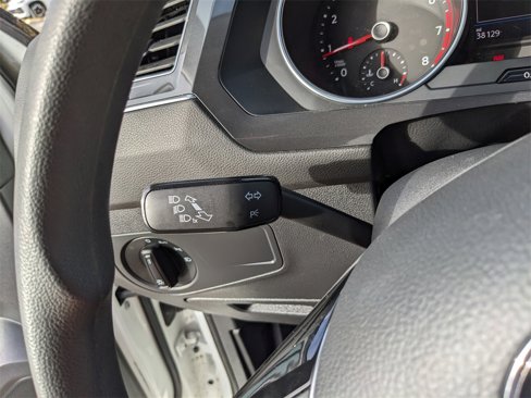 Certified 2021 Volkswagen Tiguan S image 28