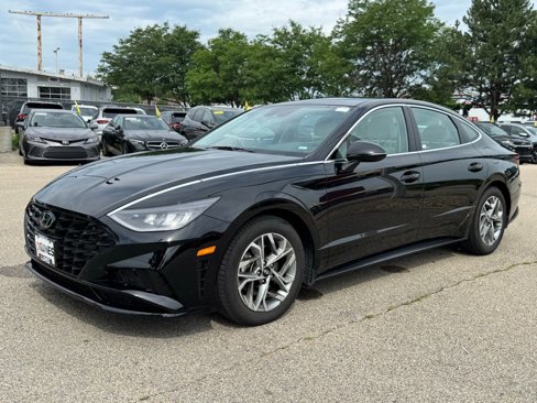 Used 2023 Hyundai Sonata SEL image 3