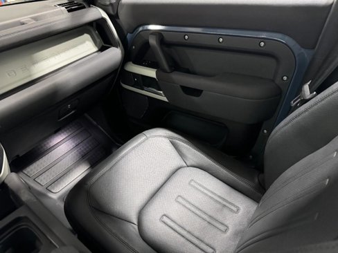 Certified 2022 Land Rover Defender 110 SE image 18